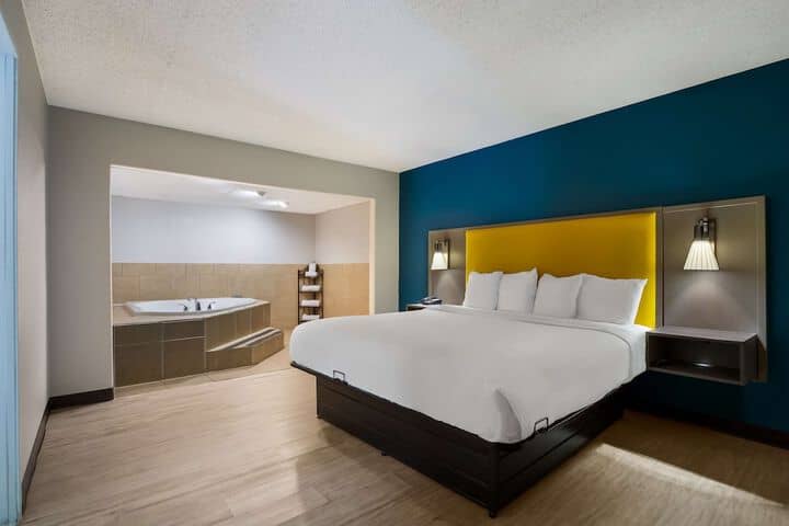 Room 14 of 31