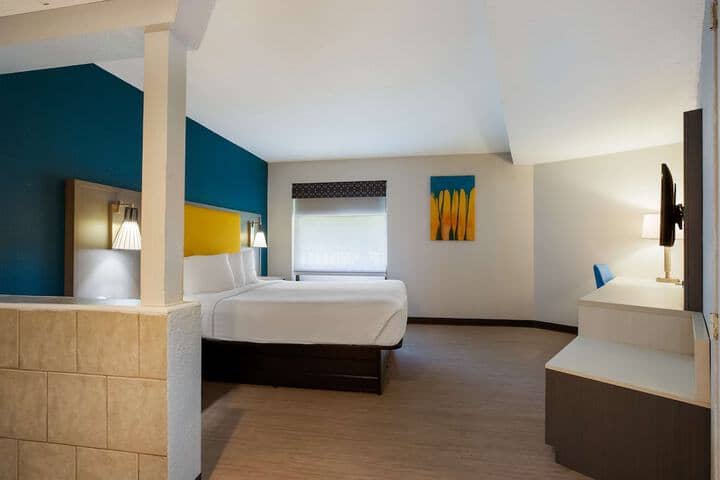 Room 12 of 31